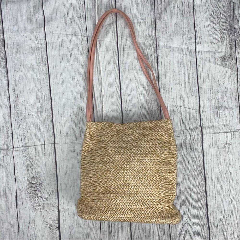 Rattan pouch purse beige w/pink strap button close